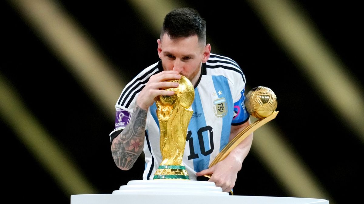Fotky z Kataru: A je nesmrtelný. Lionel Messi dovedl Argentinu k titulu